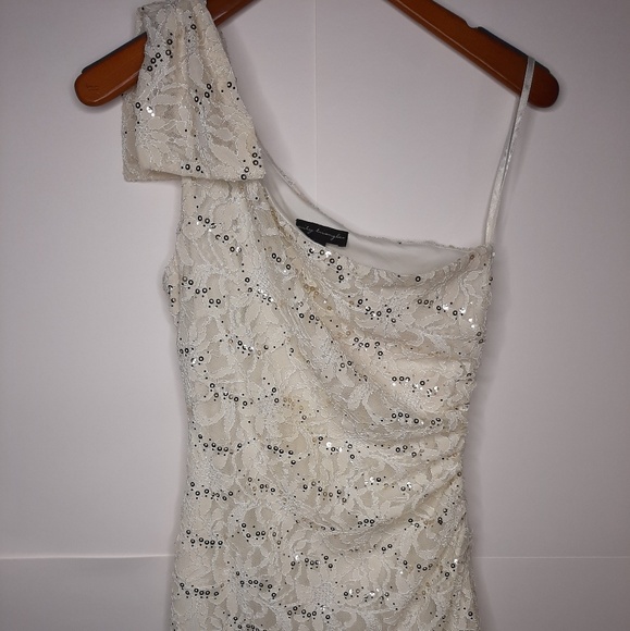 City Triangles one shoulder lace sequin dress 7 - Picture 3 of 5